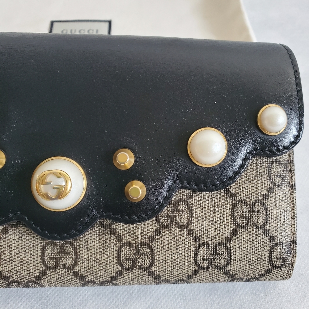 ✨️GUCCI Pearl Studded Supreme Wallet - Picture 4 of 15